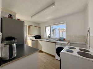 Kitchen - click for photo gallery